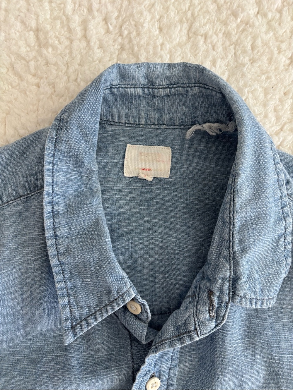 Vintage Levi’s Chambray Short Sleeve Shirt Men’s L Red Tab Two Pocket Denim - Picture 3 of 10